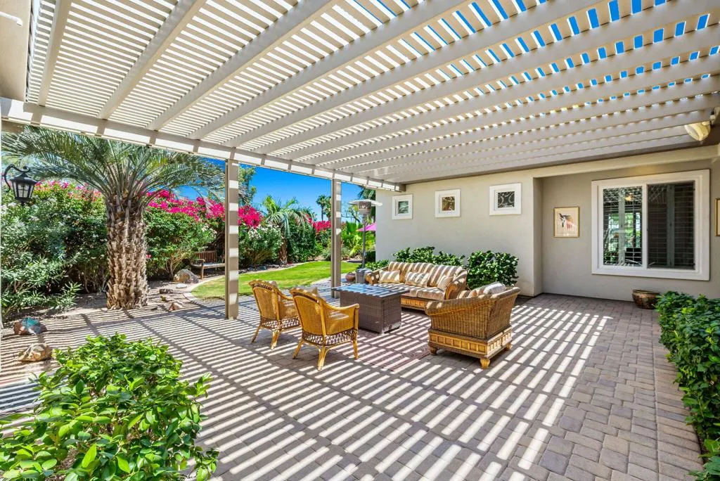 61730 Mesa Court, La Quinta, California 92253 home-pic-10